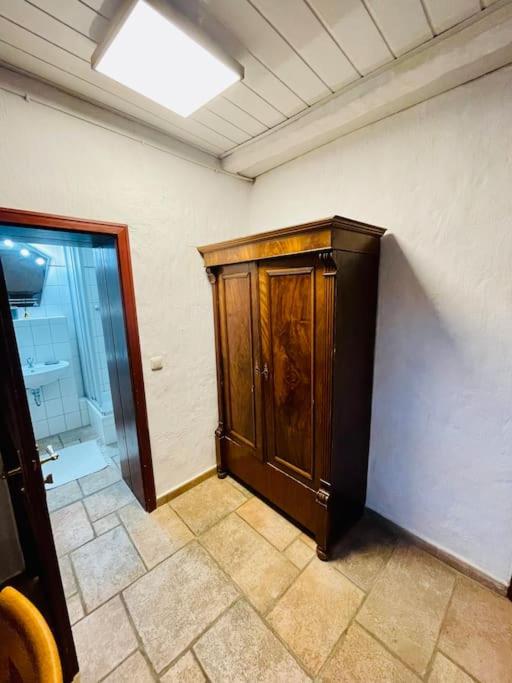Gemütliches, helles Zweibettzimmer nahe Magedeburg - Housity