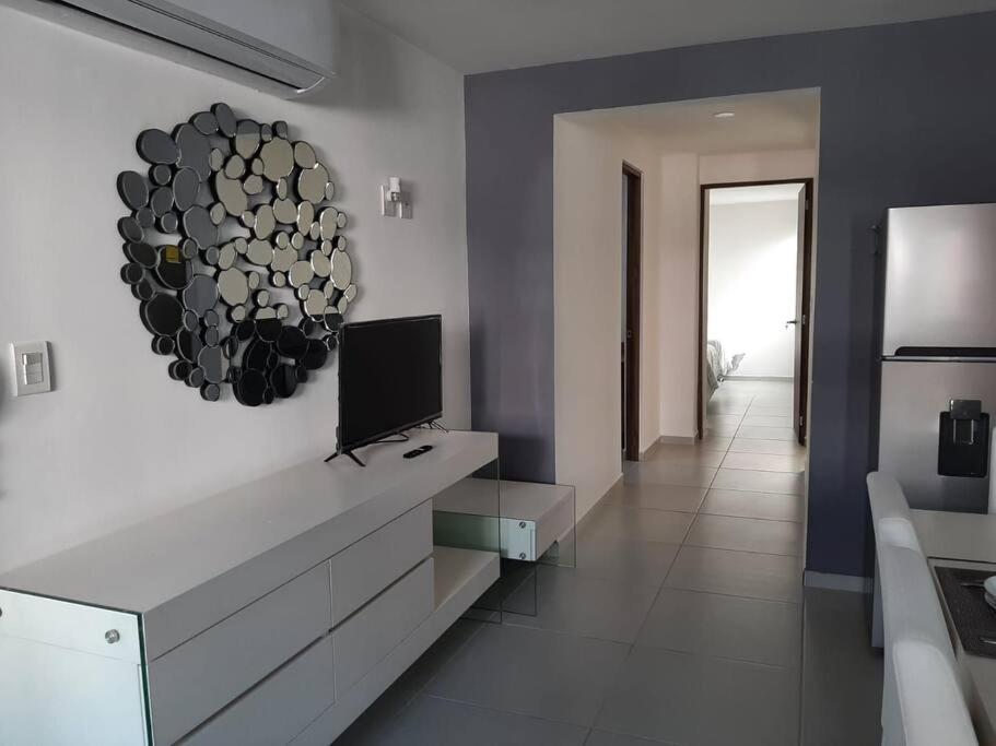 Departamento Amueblado Con Alberca En La Riviera - Housity