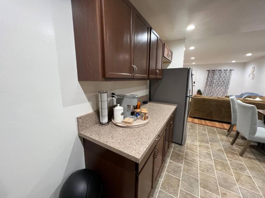 La Gretna-2bd w/Patio, EVcharger, Disney, Whittier College, Knotts - Housity