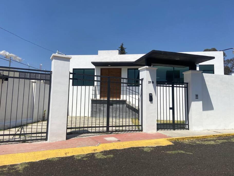 PRECIOSA CASA NUEVA UNA PLANTA NAMASTE - Housity