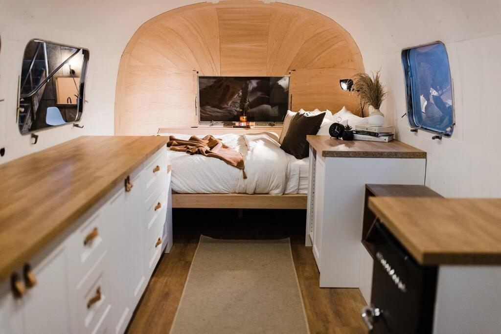 Airstream x Warehouse - Housity