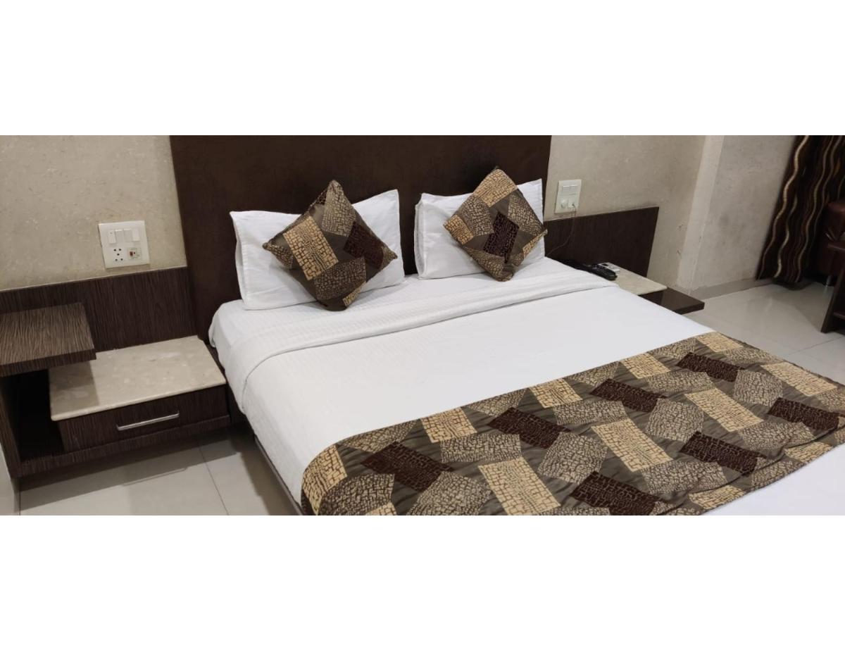 The Vraj Hotel, Jamnagar - Housity