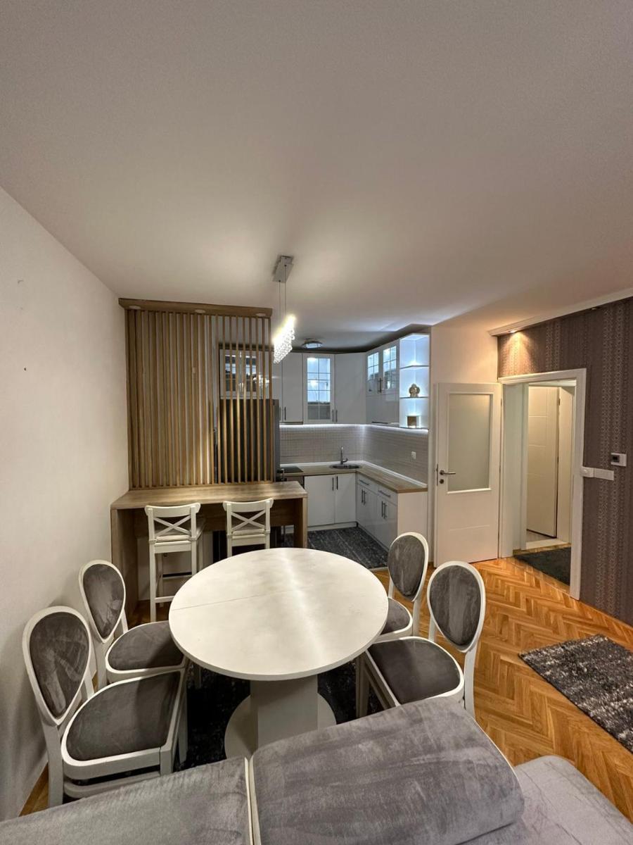 Central Luxury Suites - Hizvo