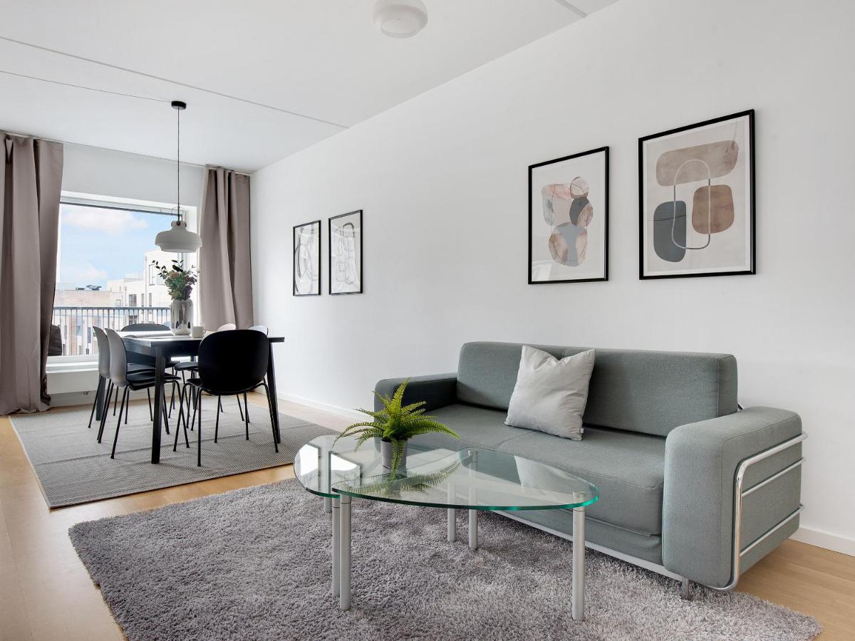 Sanders Arena - Inviting Two Bedroom Apartment Close to Metro Station - Housity