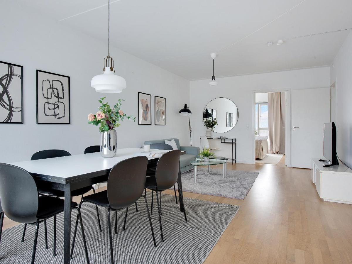 Suitetrails - Sanders Arena - Inviting Two Bedroom Apartment Close to Metro Station