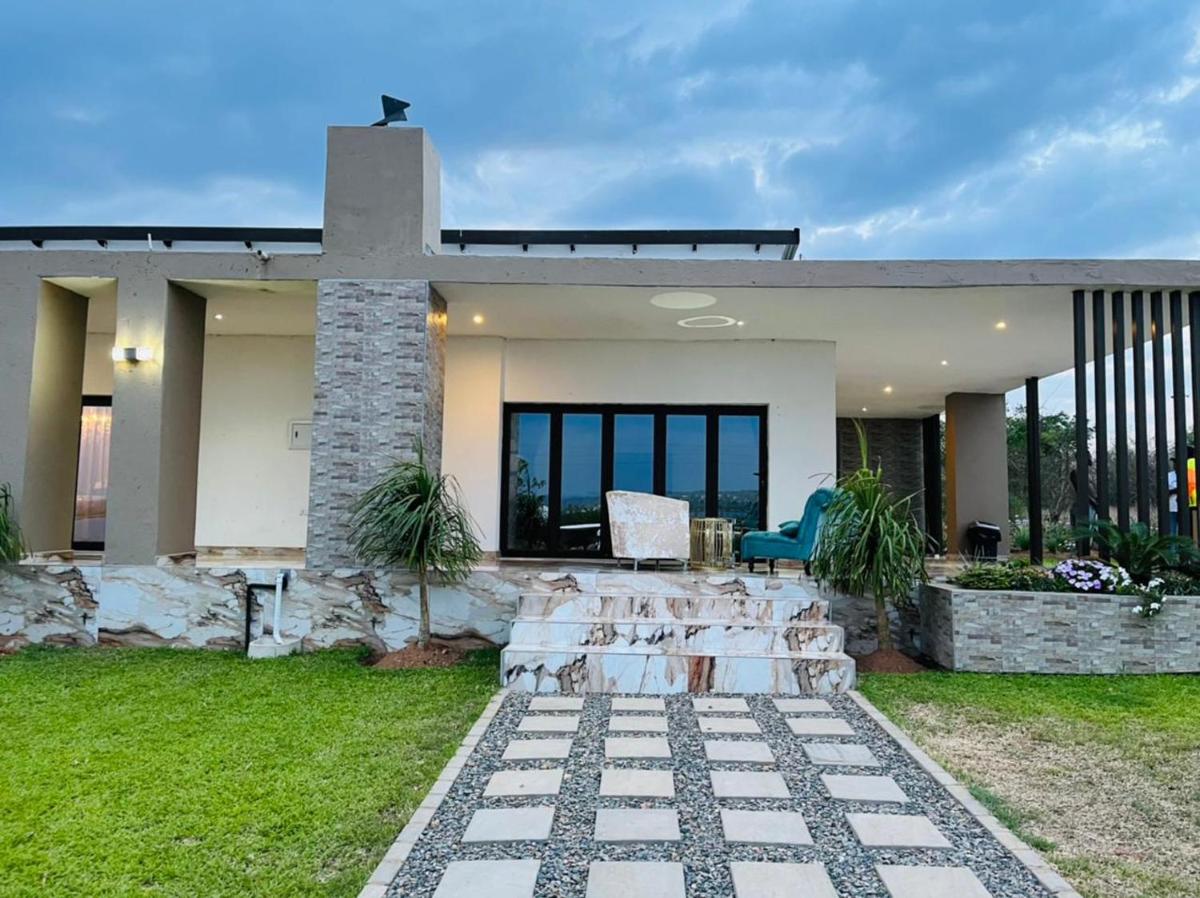 Nandoni Waterfront Resort - Housity