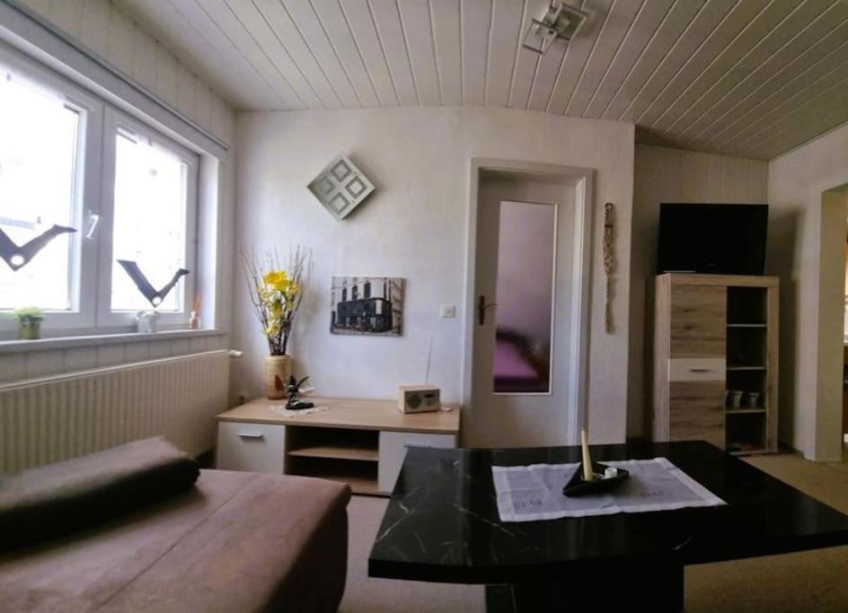 Ferienwohnung Urlaub über den Second Hand Lädchen - Housity