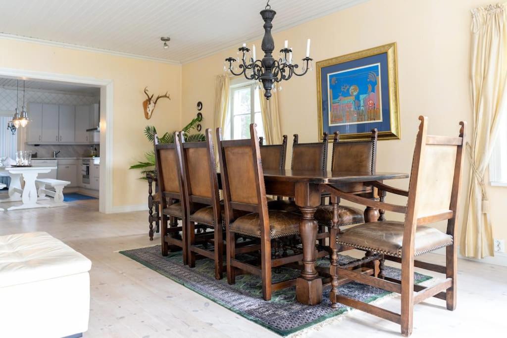 Villa Funkis Strömmen - Gorgeous Villa by the sea! - Housity