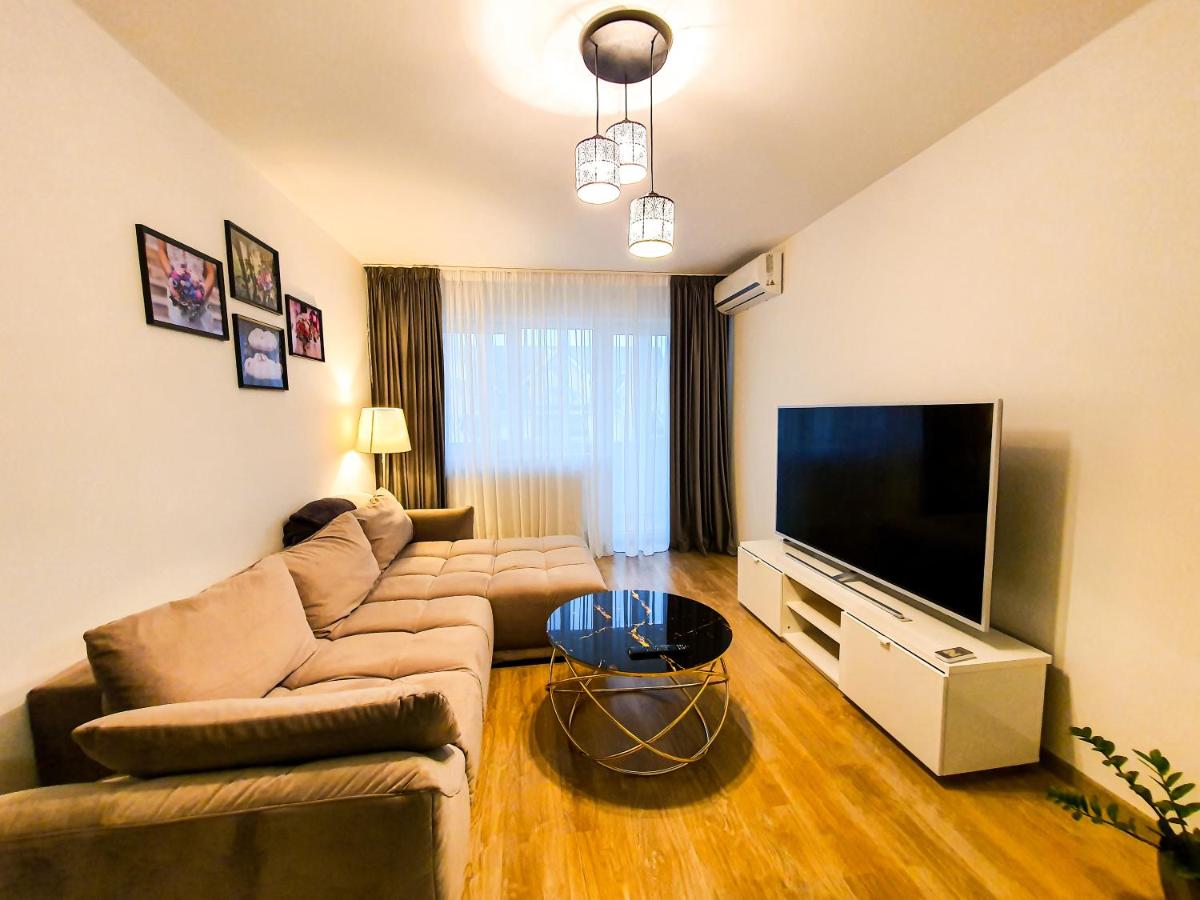 Luxurious Retreat 1BR Apartment with Netflix, Private Parking and self check in - Housity
