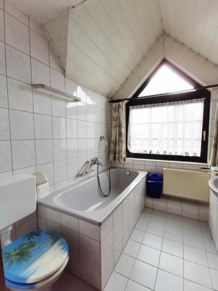 Elisabeth Stube - Housity