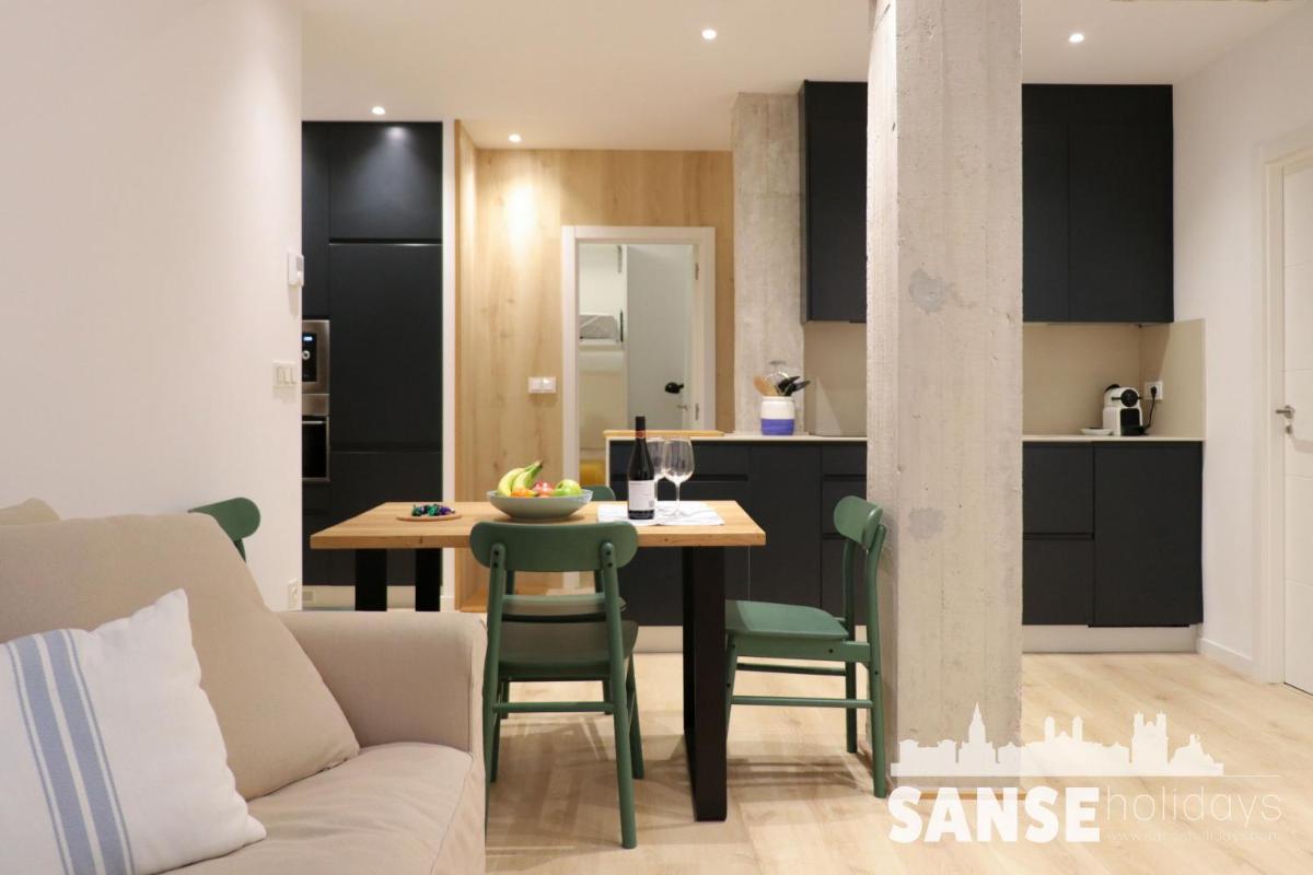 Ondarreta Beach by SanSe Holidays - Housity