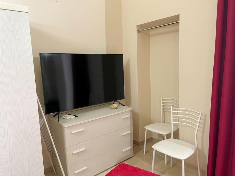 San Martino House in Trani ROOM 1 - Housity