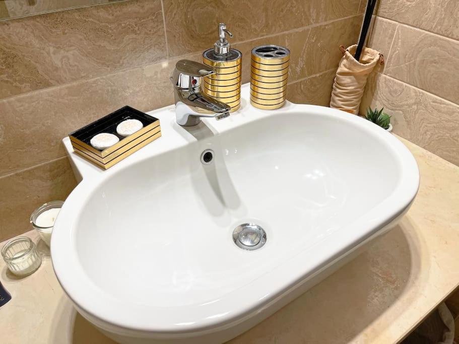 San Martino House in Trani ROOM 1 - Housity