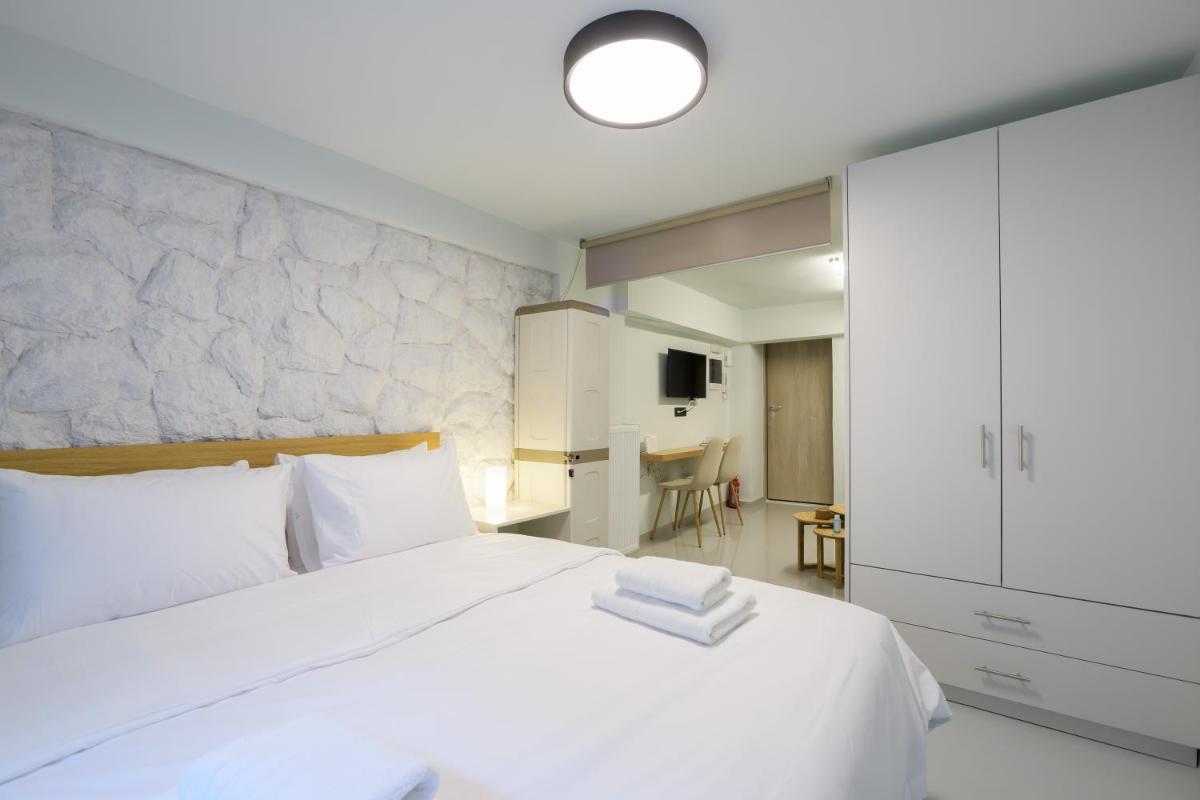 Suitetrails - Fully renovated underground flat in Pagrati