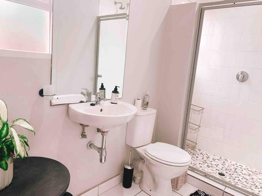 Stunning 1 bed cottage in Durban North - Housity