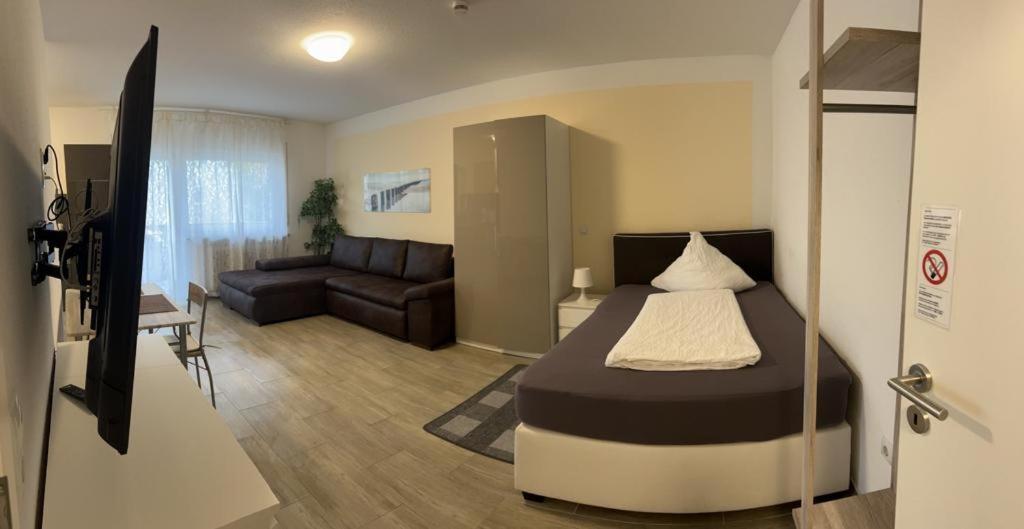 Sleep & Living FeWo Forst - Housity