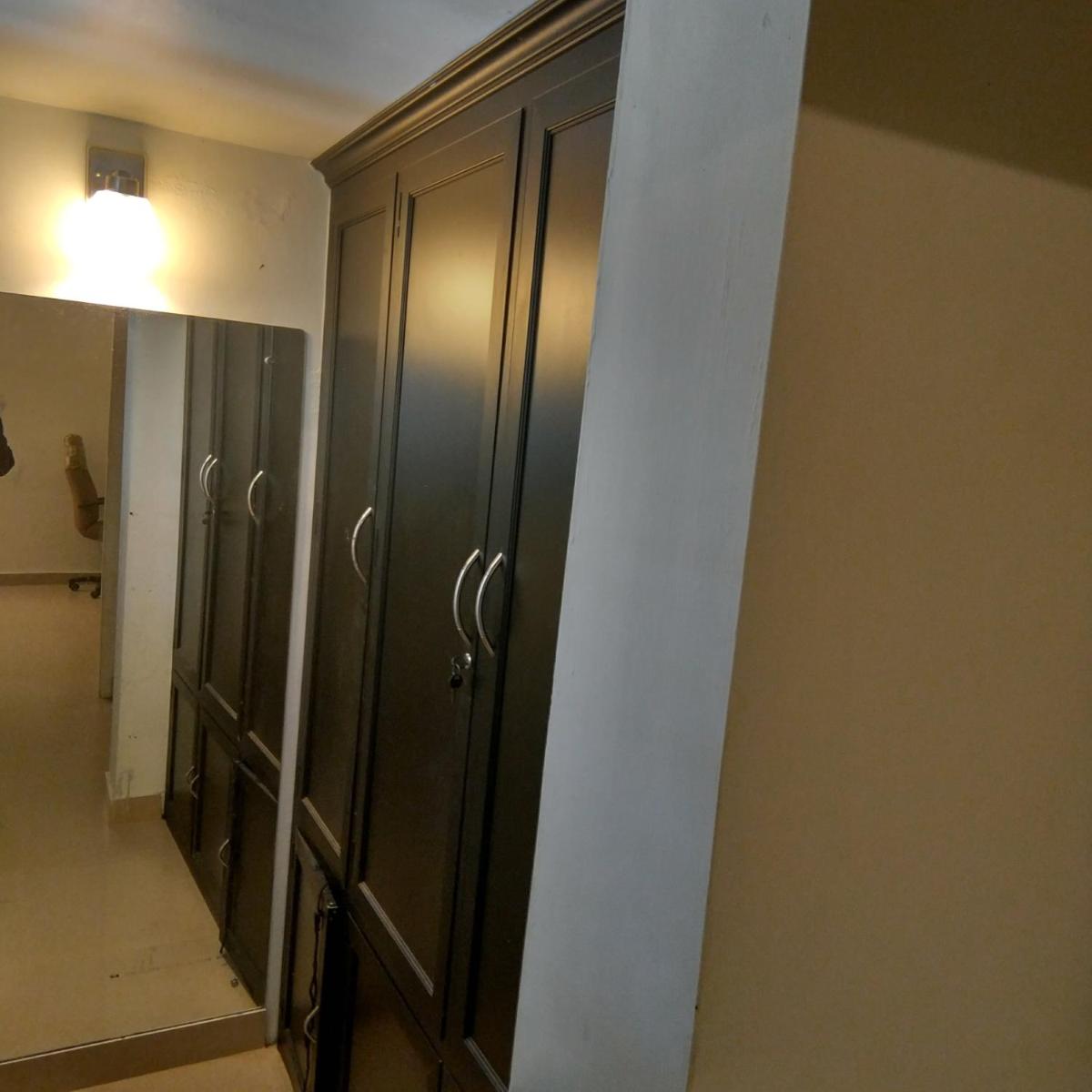 Joseph Oasis III - Housity
