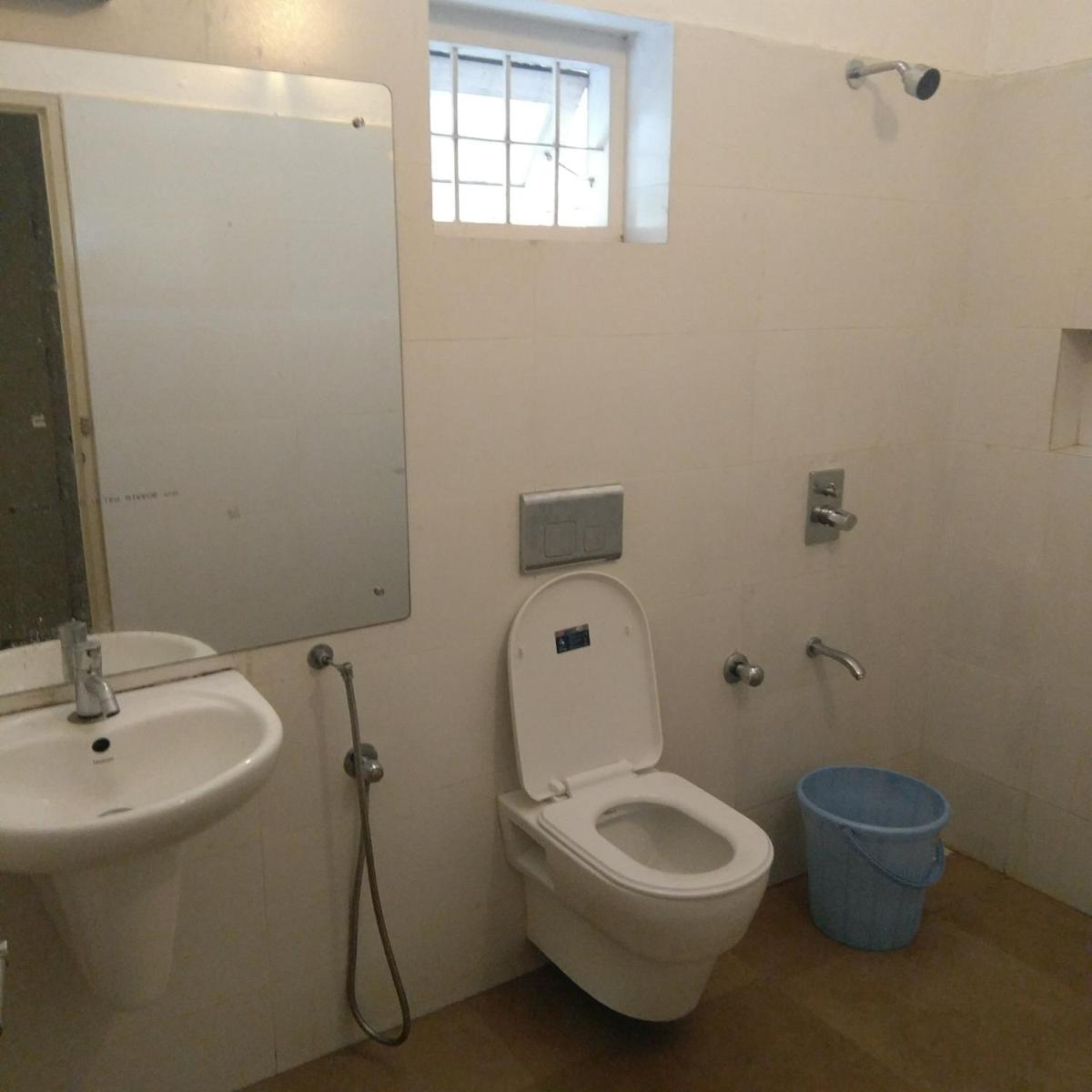 Joseph Oasis III - Housity