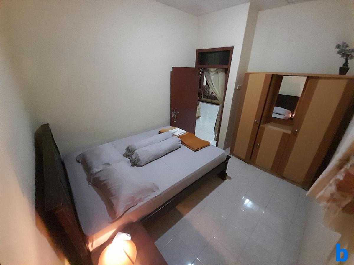 Marry Ind Gunung Kawi Guest House Malang - Housity