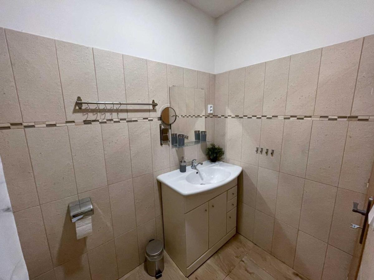 Apartmány stará škola - Housity