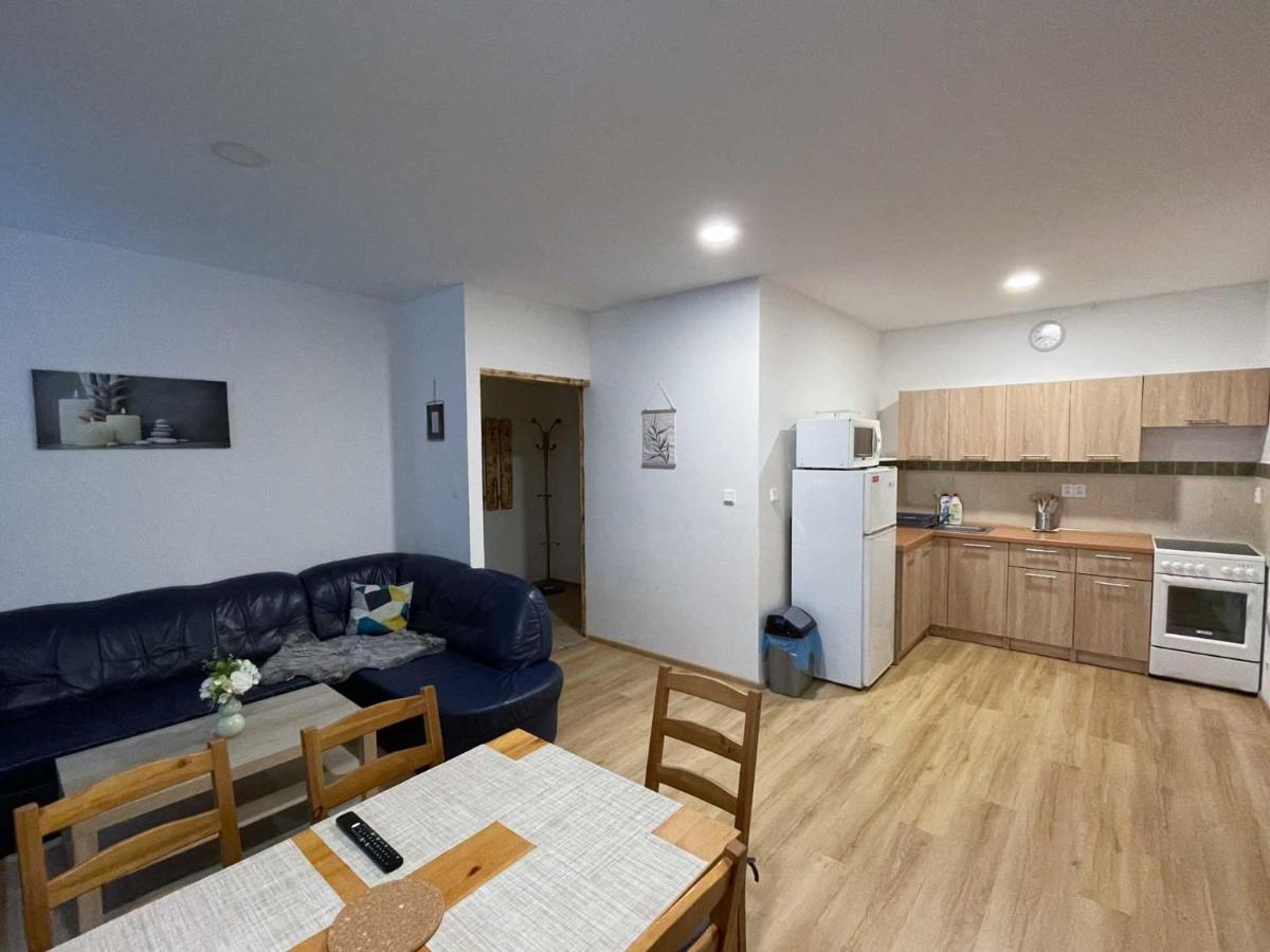 Apartmány stará škola - Housity