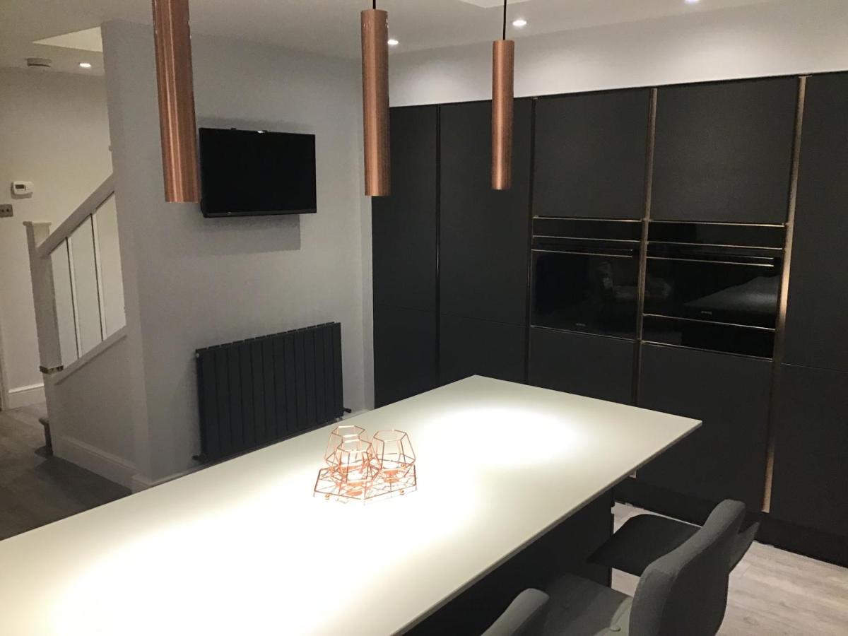 Redstone Rise Luxury house sleeps 7 - Housity