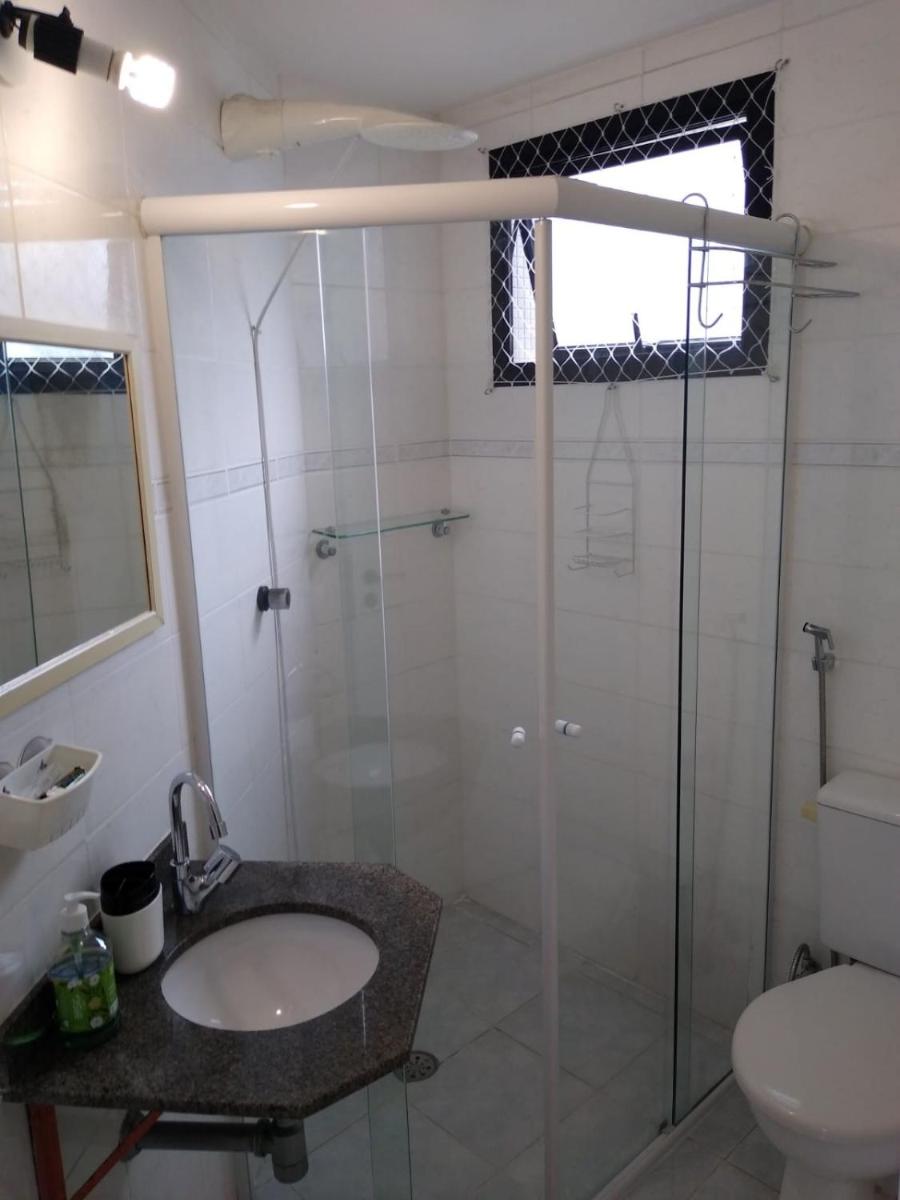 Apartamento em Pitangueiras - 100 metros da praia - Housity