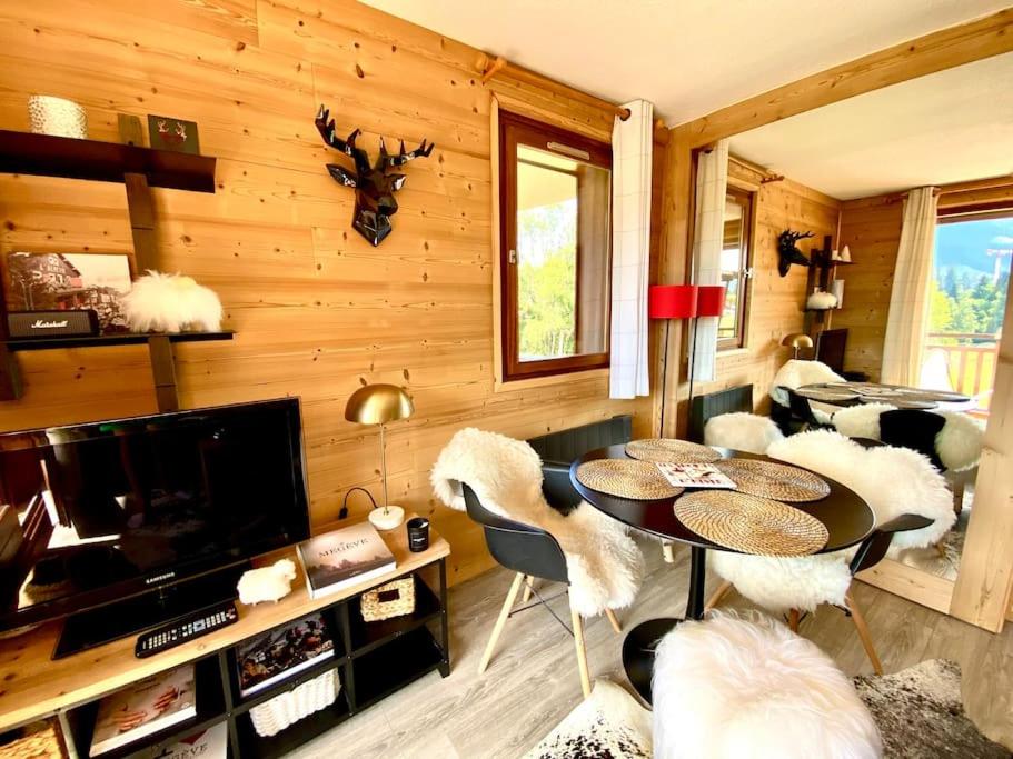 T2 de charme à Megeve vue panoramique - Housity
