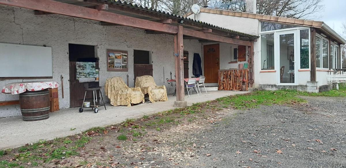 ferme équestre des abrons - Housity