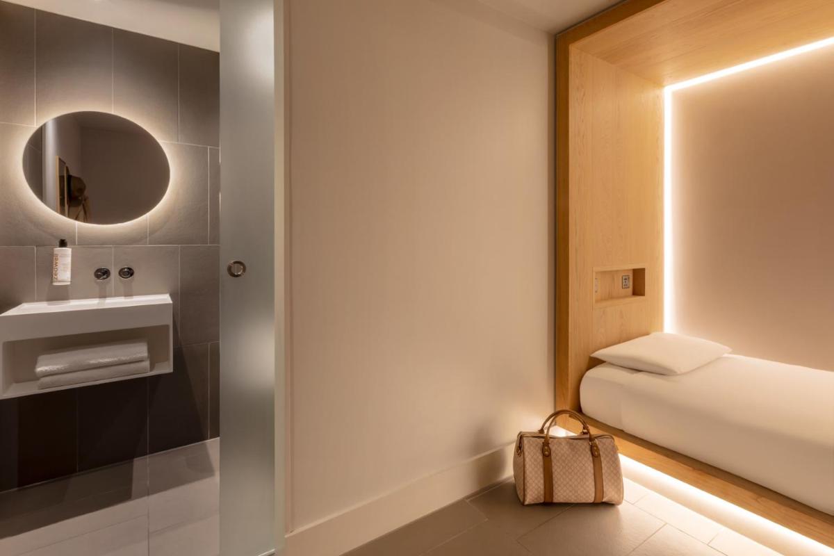 Zedwell Piccadilly Circus - Housity