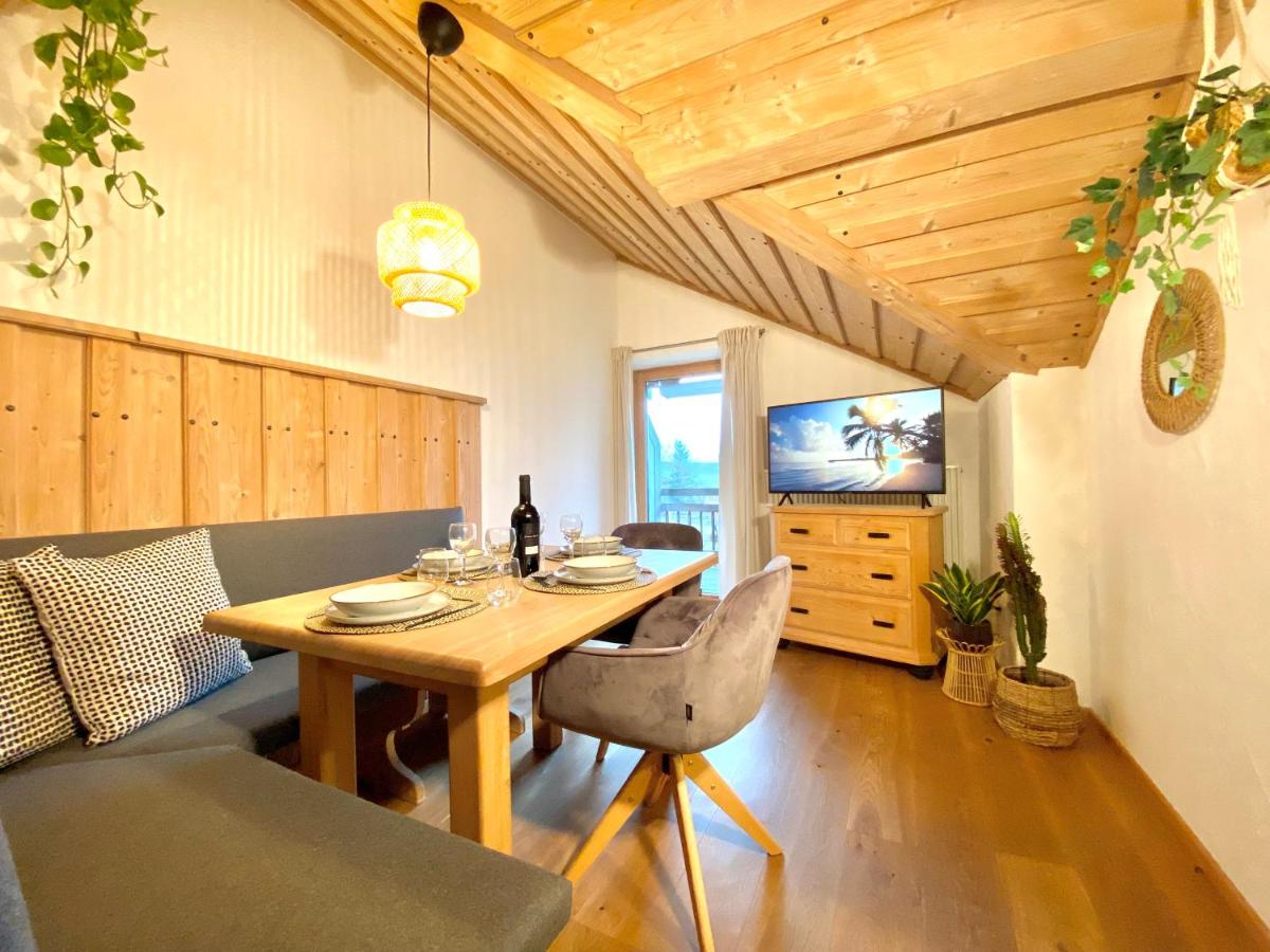 Best Butler Alp Villa 11 Personen I Blockhütte I Parken I Lagerfeuer I Netflix - Housity