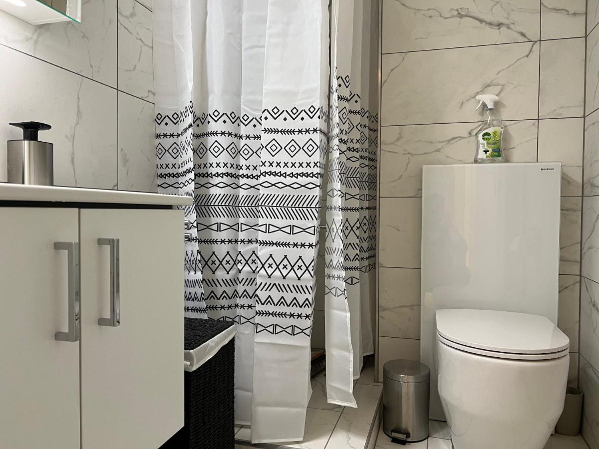 1.5 studio room fully furnished @ Langnau am Albis - Housity