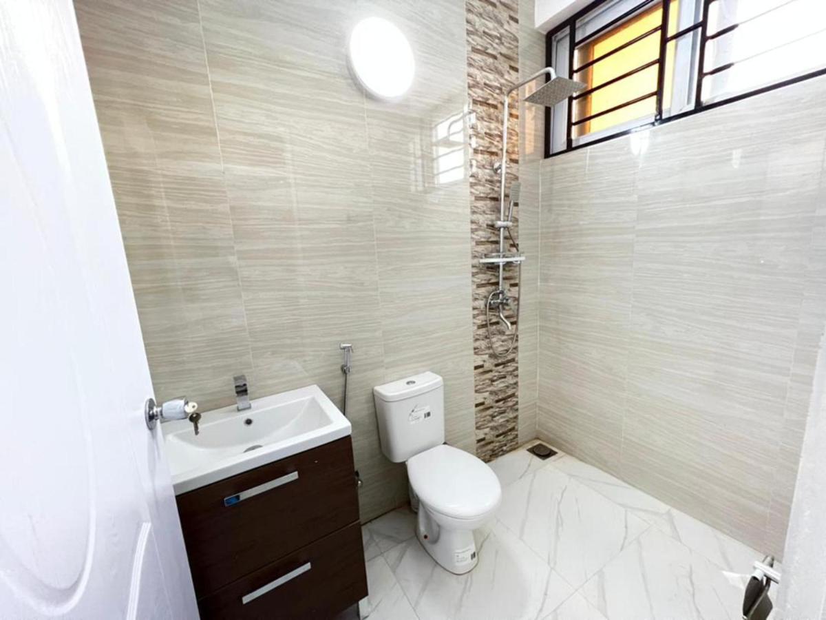 Remarkable 2-Bed Apartment Dar el Salam Tanzania - Housity