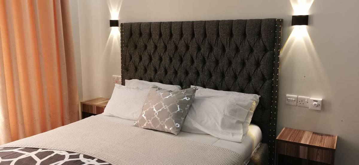 Remarkable 2-Bed Apartment Dar el Salam Tanzania - Housity