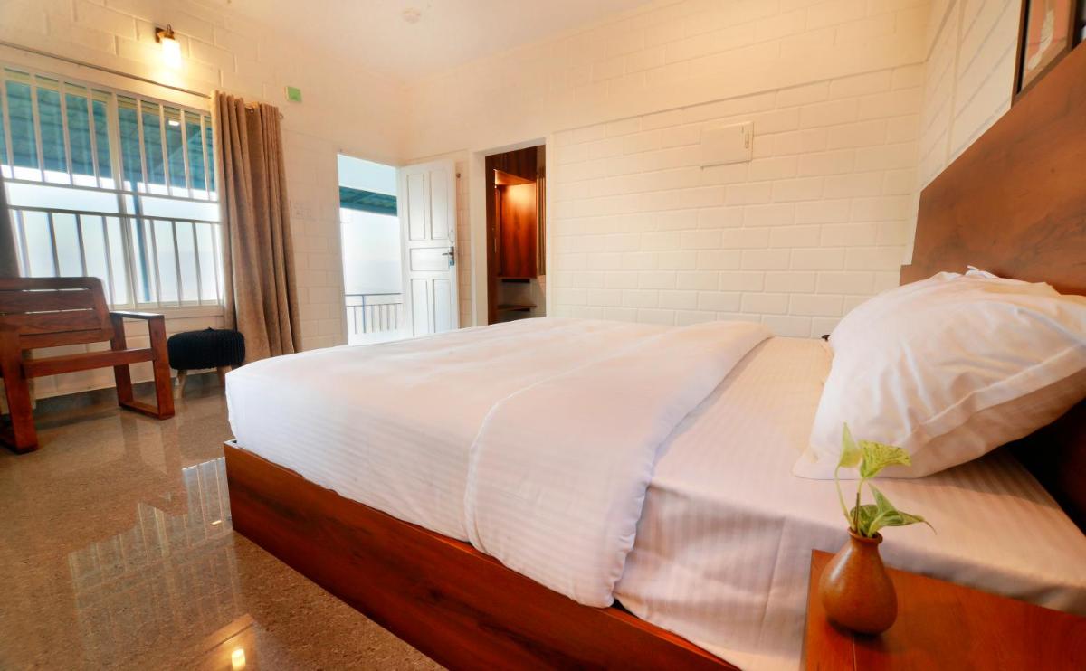 10 Degrees North By Avni Holidays - Housity