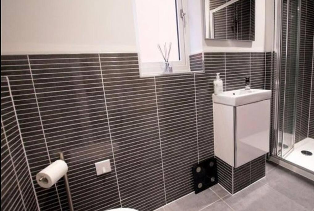 Solent Heights•Sea View•Hot Tub - Housity