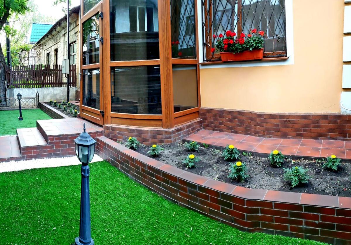 Unique APT Studio DT Center Free Wi-Fi & Parking - Housity