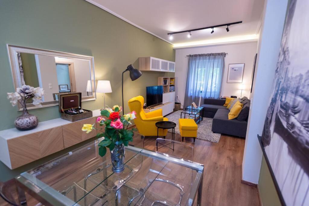 Downtown luxury apartment with backyard - Housity