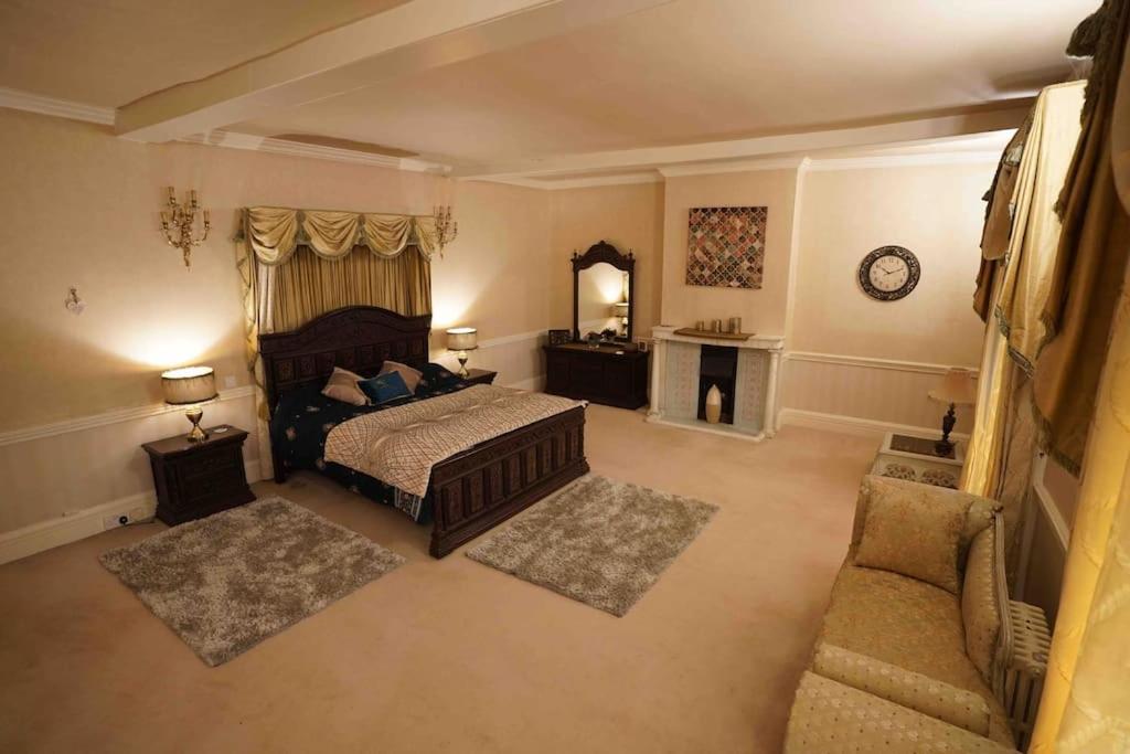 Moulton Grange - Housity