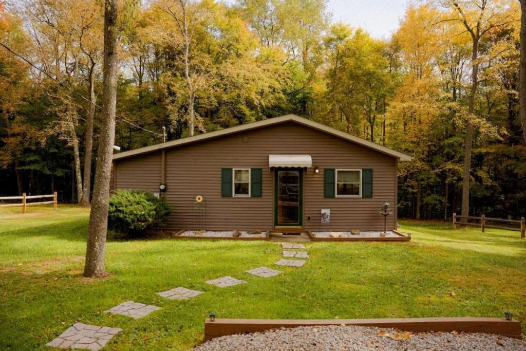 Maple Creek Cabin, minutes from Cook Forest, ANF - Housity