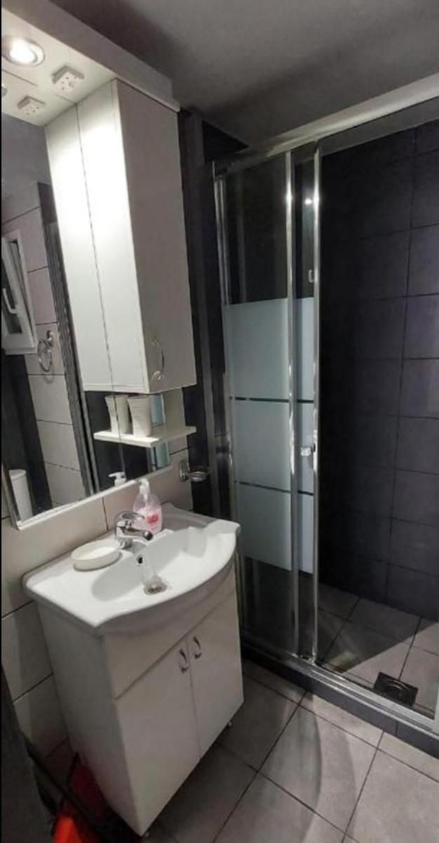 Apartman Dionis J - Housity