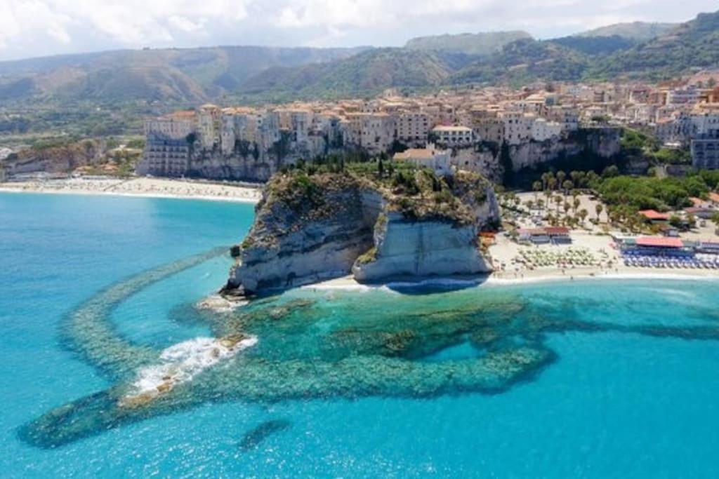 Suitetrails - Casa con giardino nei pressi di Tropea