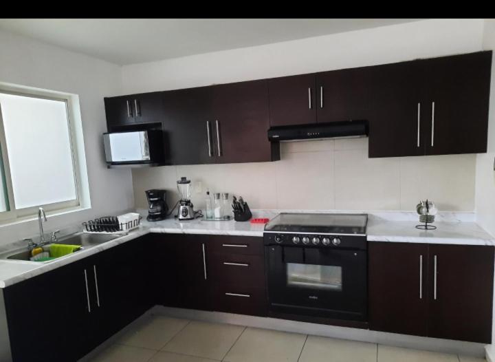 Casa Ejecutiva en Gran Jardin - Housity