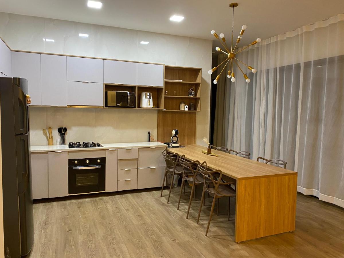Casa Riviera Santa Cristina II - 3 suítes e piscina climatizada - Housity