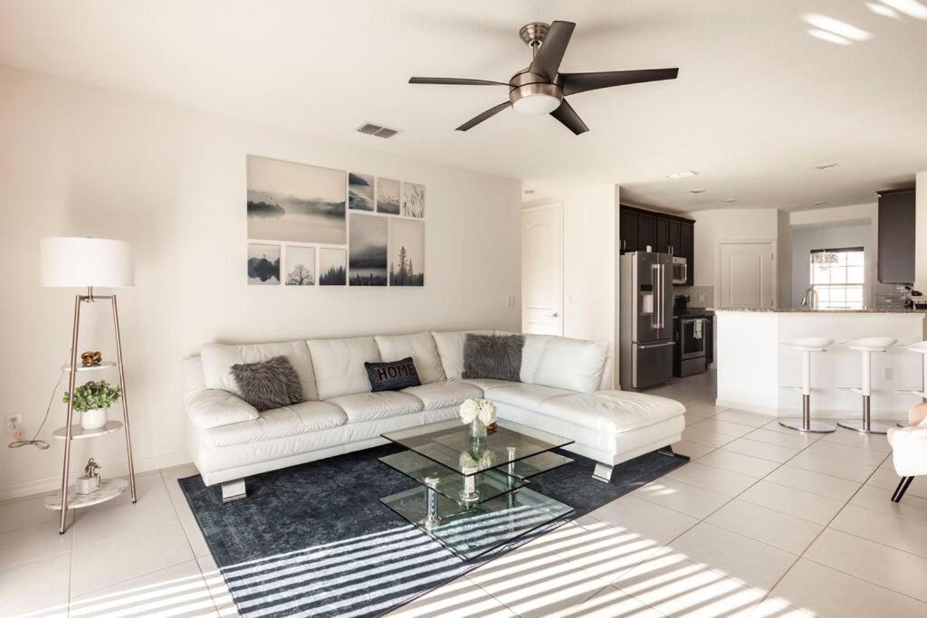 Modern 4 Bdr Home near Tradition Town Center - Housity