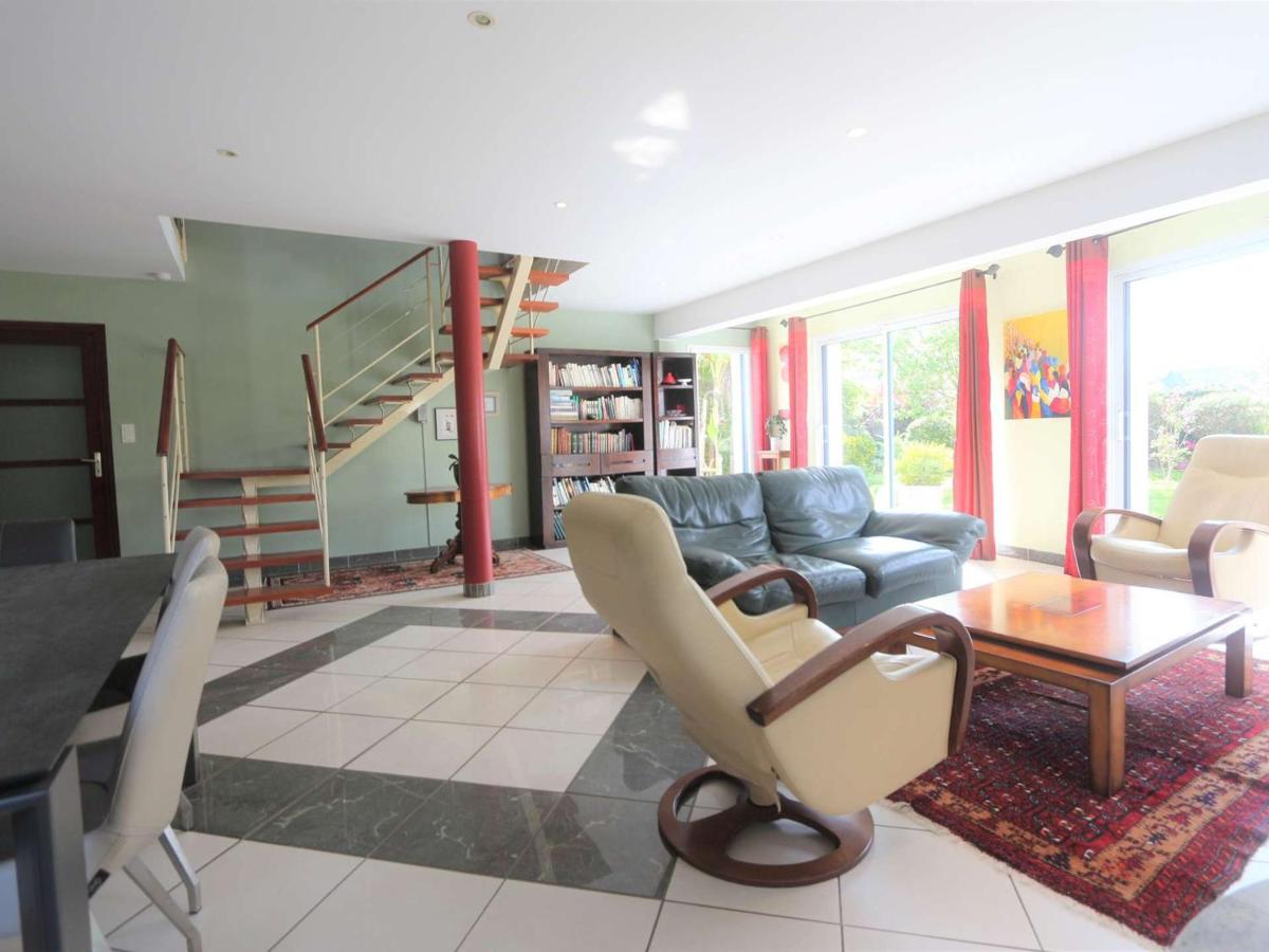 Maison Fouesnant, 4 pièces, 6 personnes - FR-1-481-108 - Housity