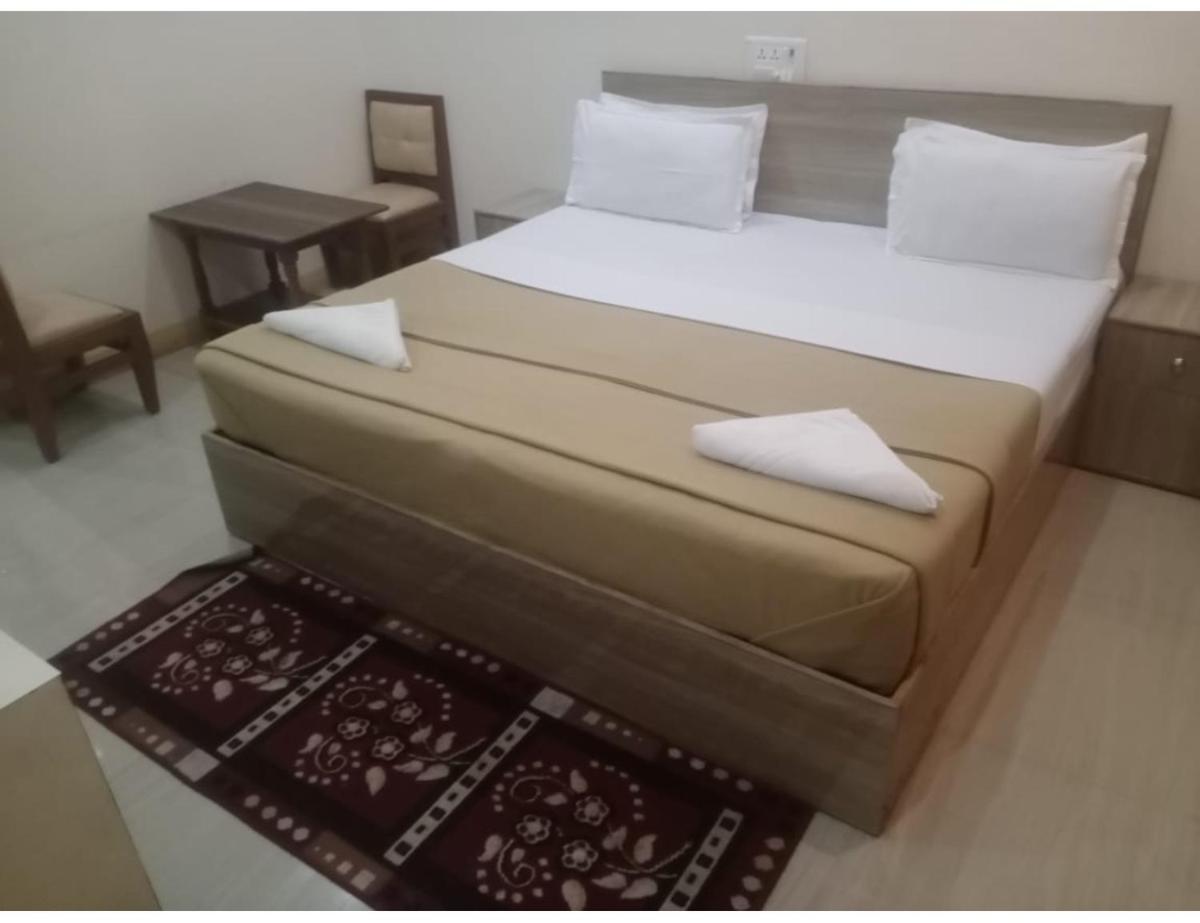Hotel Beena Residency, Ayodhya - Housity