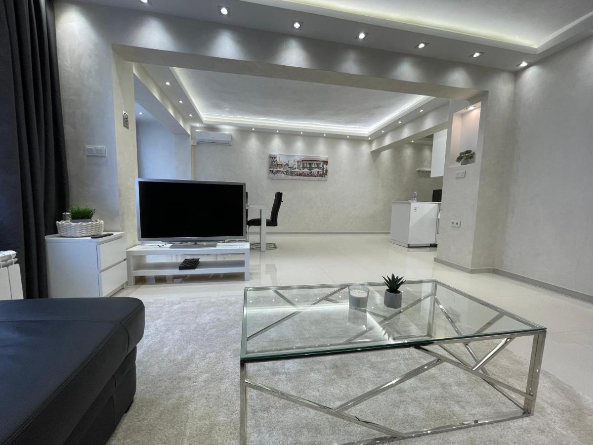Luxury Central Apartment Verila - Housity