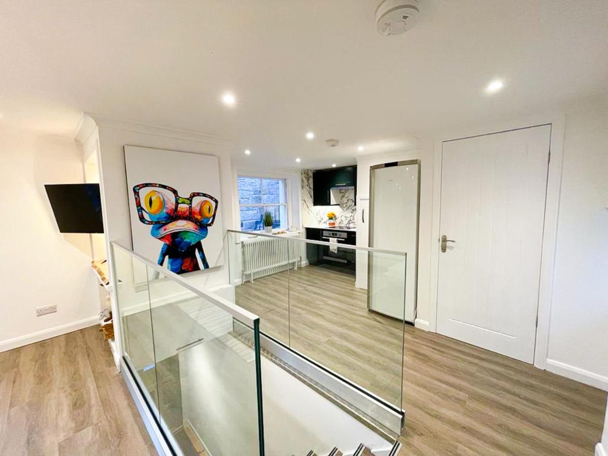 Stunning Loft Apartment South Queensferry High St Bridge Views! - Housity