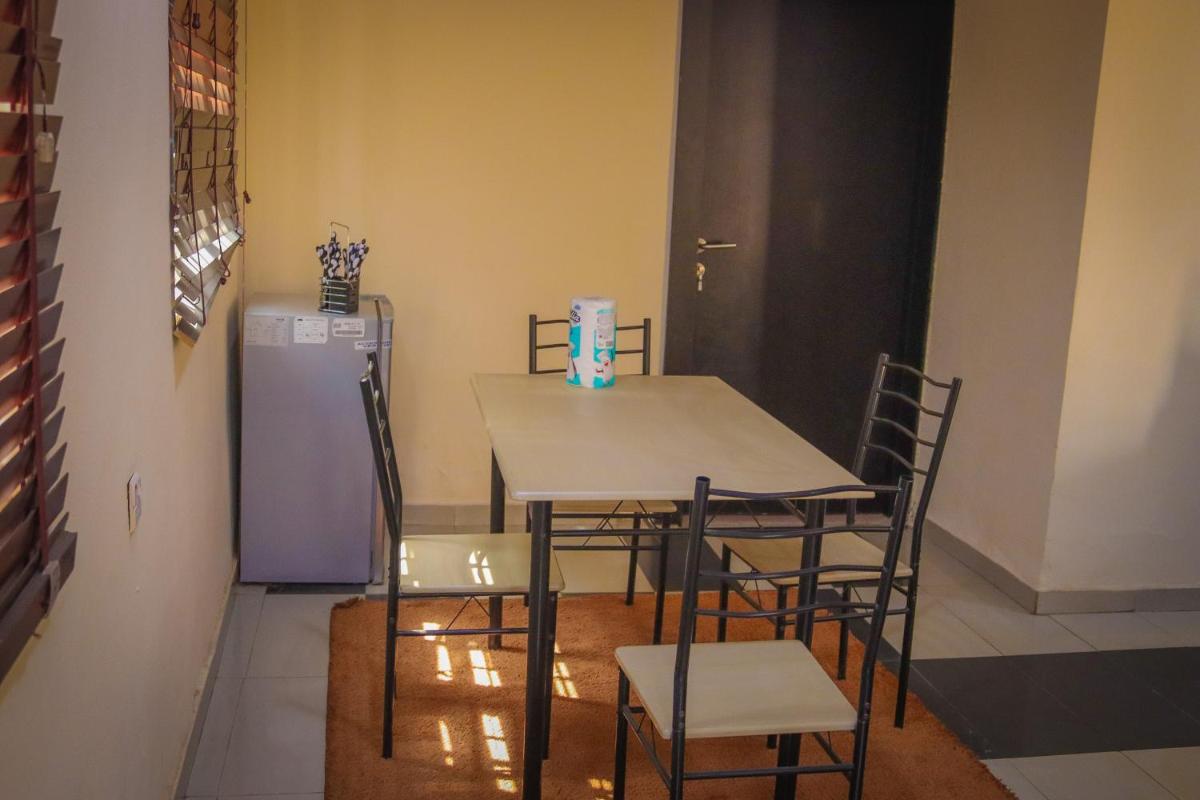 Sherifat's Lodge - Housity